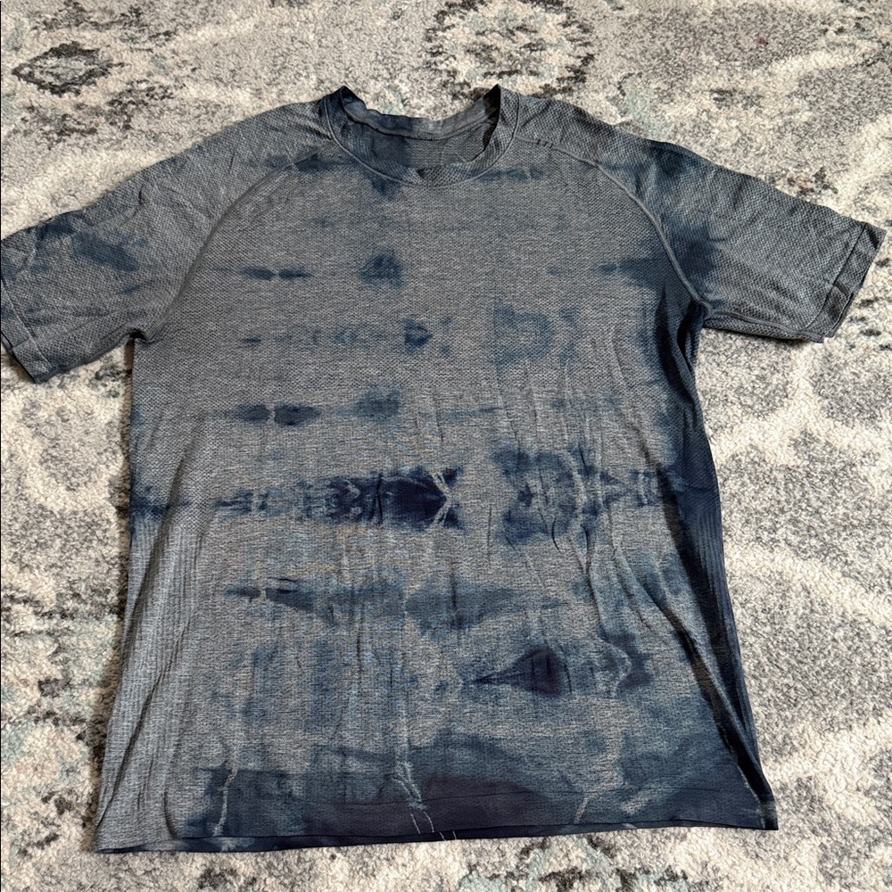 Men’s Lululemon Metal Vent Tee Size Medium
